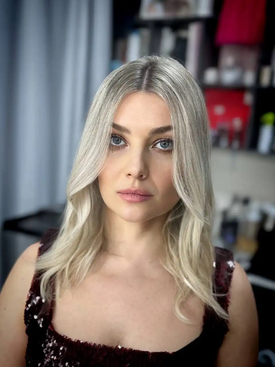 Услуги парикмахера-стилиста по окрашиванию и стрижке - Парикмахерские услуги (Услуги) в Москва