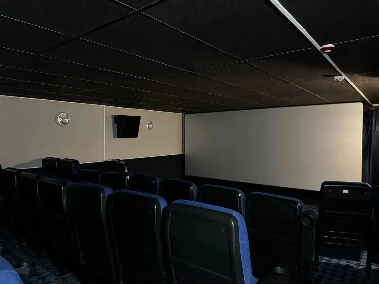 Кинотеатр «40 лет Победы» в станице Динской - Кинотеатр (Хобби и отдых) в станица Динская