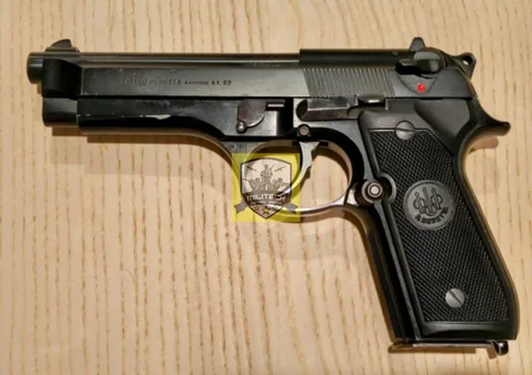 Травматический пистолет Beretta 92 с кейсом и патронами - Хобби и отдых в Махачкала