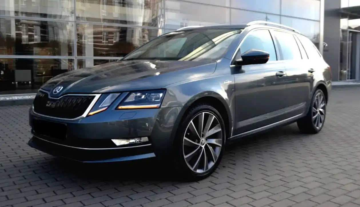 Skoda Octavia 2017 - практичный семейный автомобиль