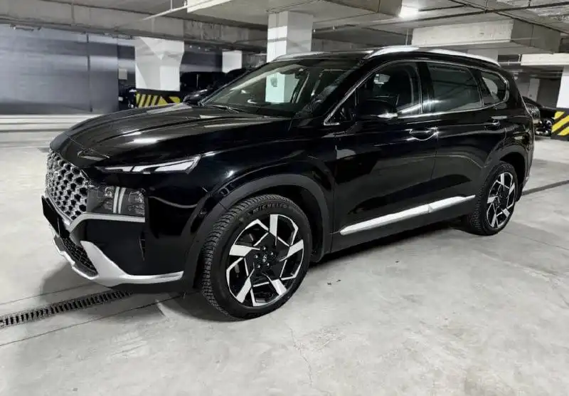 Продажа Hyundai Santa Fe 2021 года