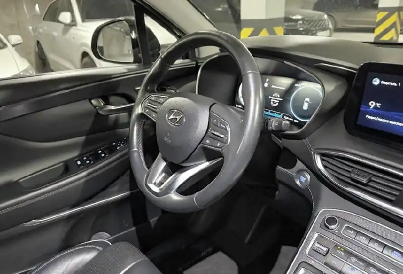 Продажа Hyundai Santa Fe 2021 года