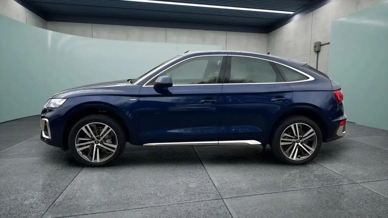 Продажа автомобиля Audi Q5 2023 года - Авто в Махачкала