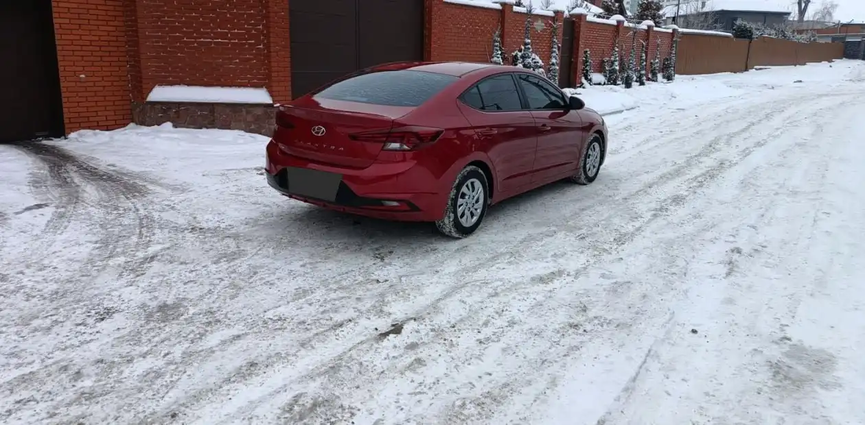 Продажа Hyundai Elantra 2019 года - Легковые автомобили (Авто) в Махачкала