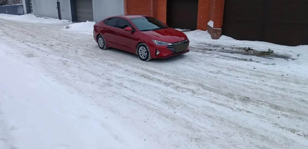 Продажа Hyundai Elantra 2019 года - Легковые автомобили (Авто) в Махачкала