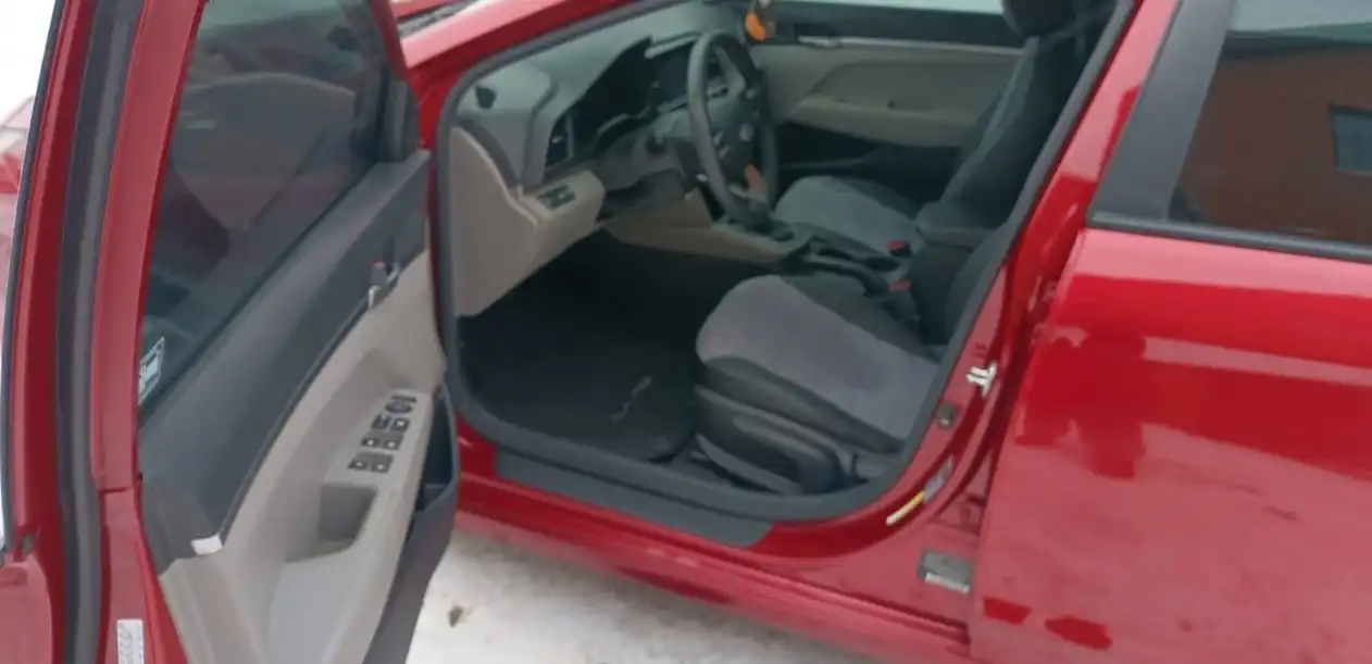 Продажа Hyundai Elantra 2019 года - Легковые автомобили (Авто) в Махачкала