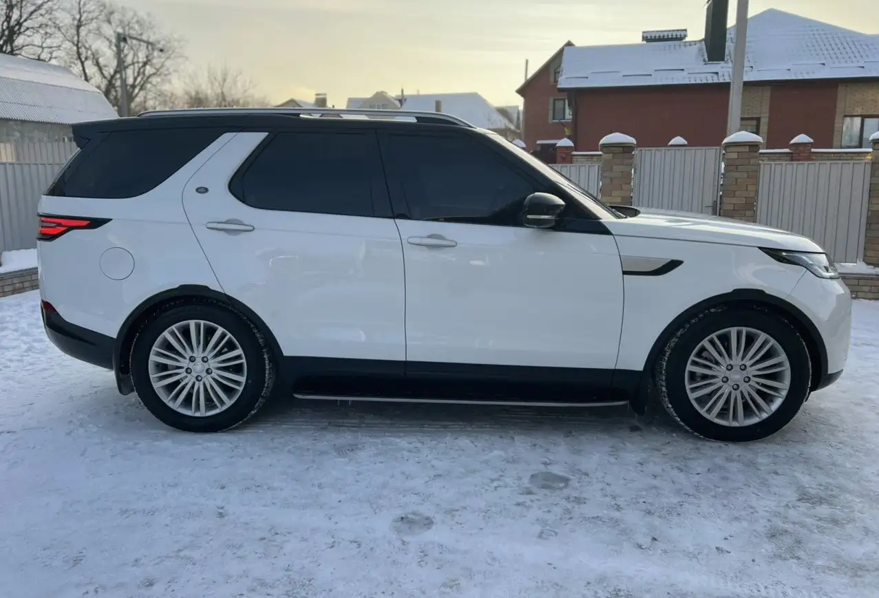 Land Rover Discovery 2018 года, 3.0 дизель, автомат, полный привод - Внедорожники (Авто) в Махачкала