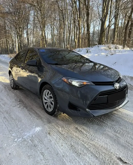 Toyota Corolla 2018 1.8 бензин автомат - Авто в Махачкала