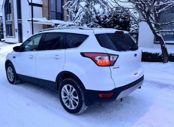 Продам Ford Kuga 2019 года - Легковые автомобили (Авто) в Махачкала