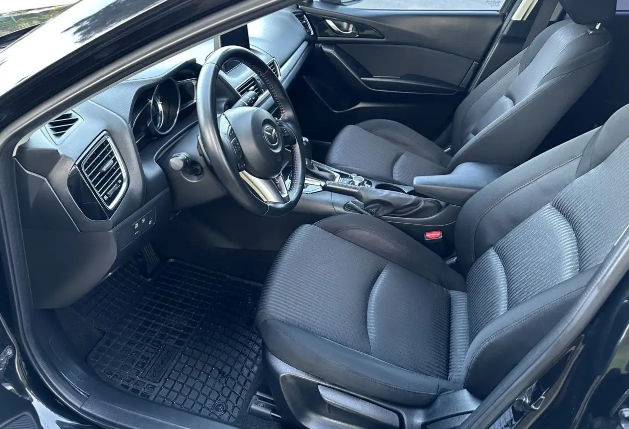 Продажа Mazda 3 2016 года - Легковые автомобили (Авто) в Махачкала