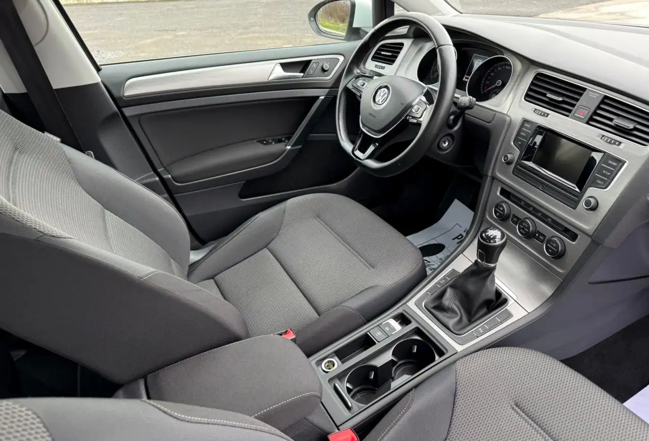 Продам Volkswagen Golf 2017 - Легковые автомобили (Авто) в Махачкала