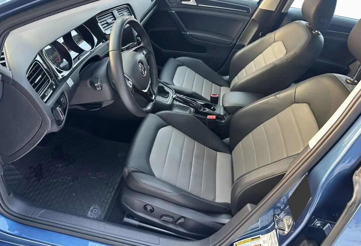 Продажа Volkswagen Golf 2015 года - Легковые автомобили (Авто) в Махачкала