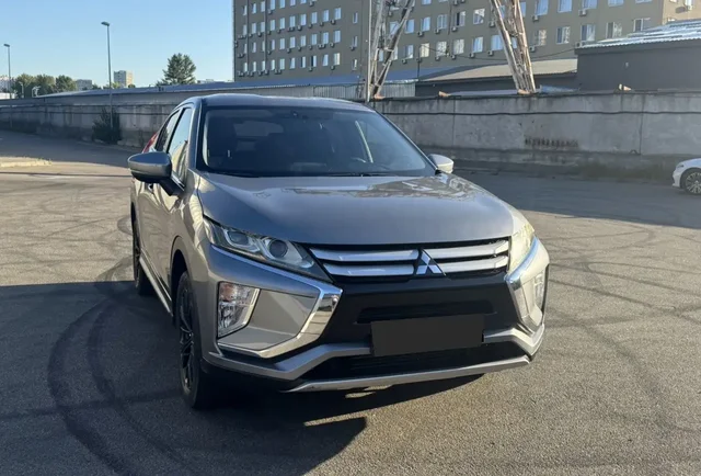 Mitsubishi Eclipse Cross 2018 - Микроавтобусы в Махачкала