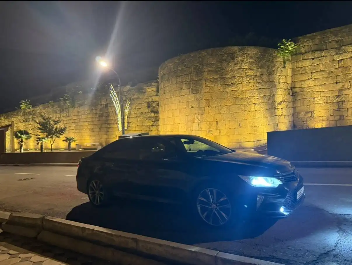 Toyota Camry 2.5 2015 года в отличном состоянии