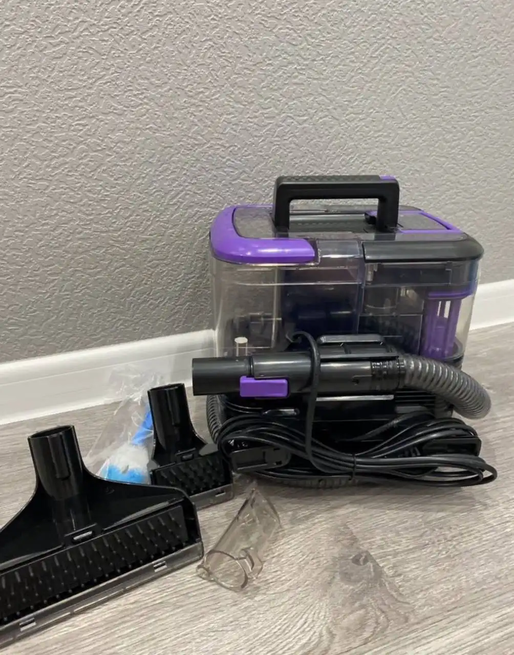 Моющий пылесос для мебели iTech