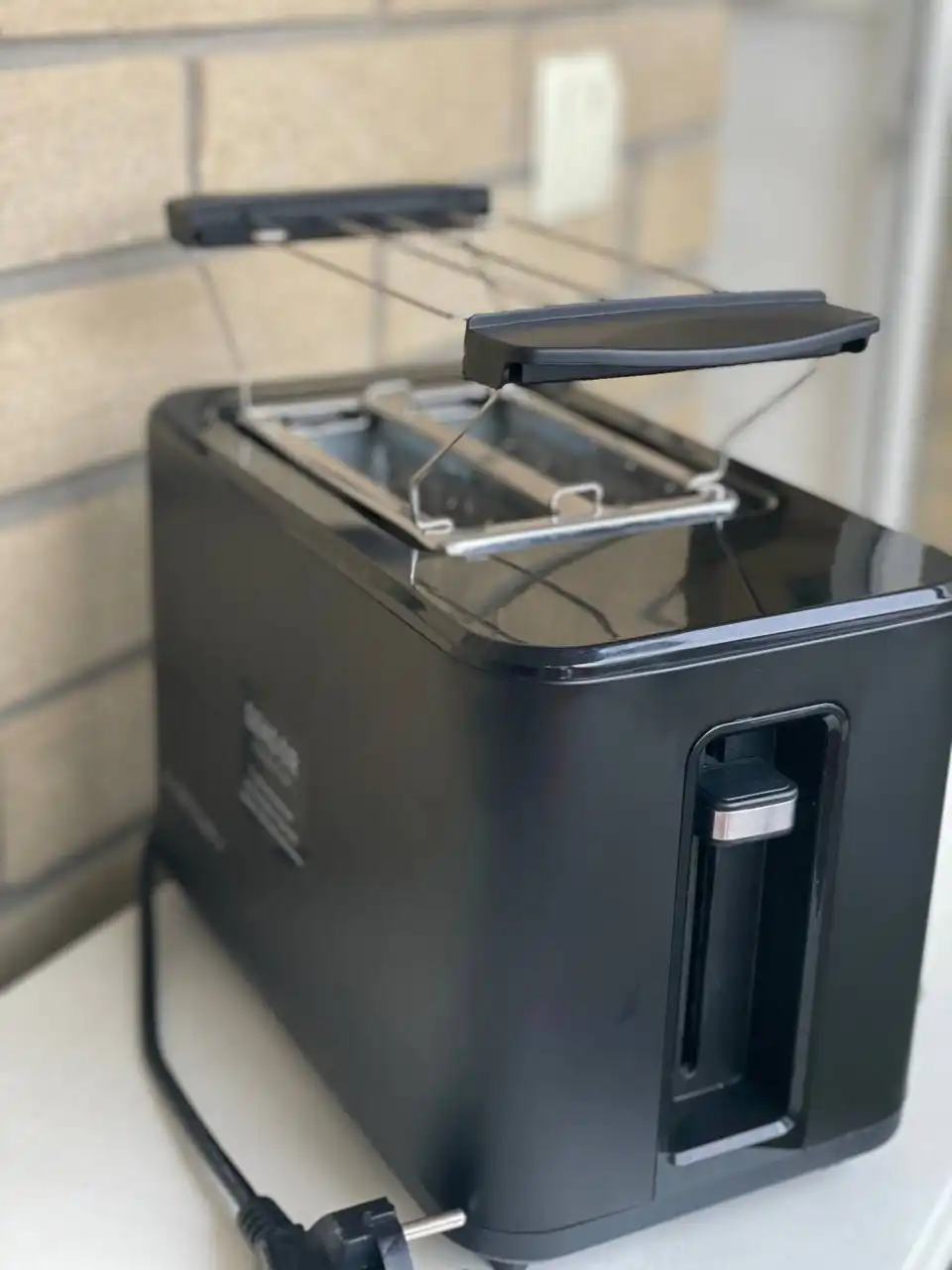 Продам тостер с сенсорным управлением