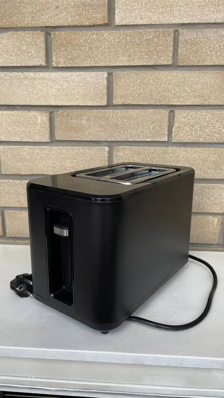 Продам тостер с сенсорным управлением