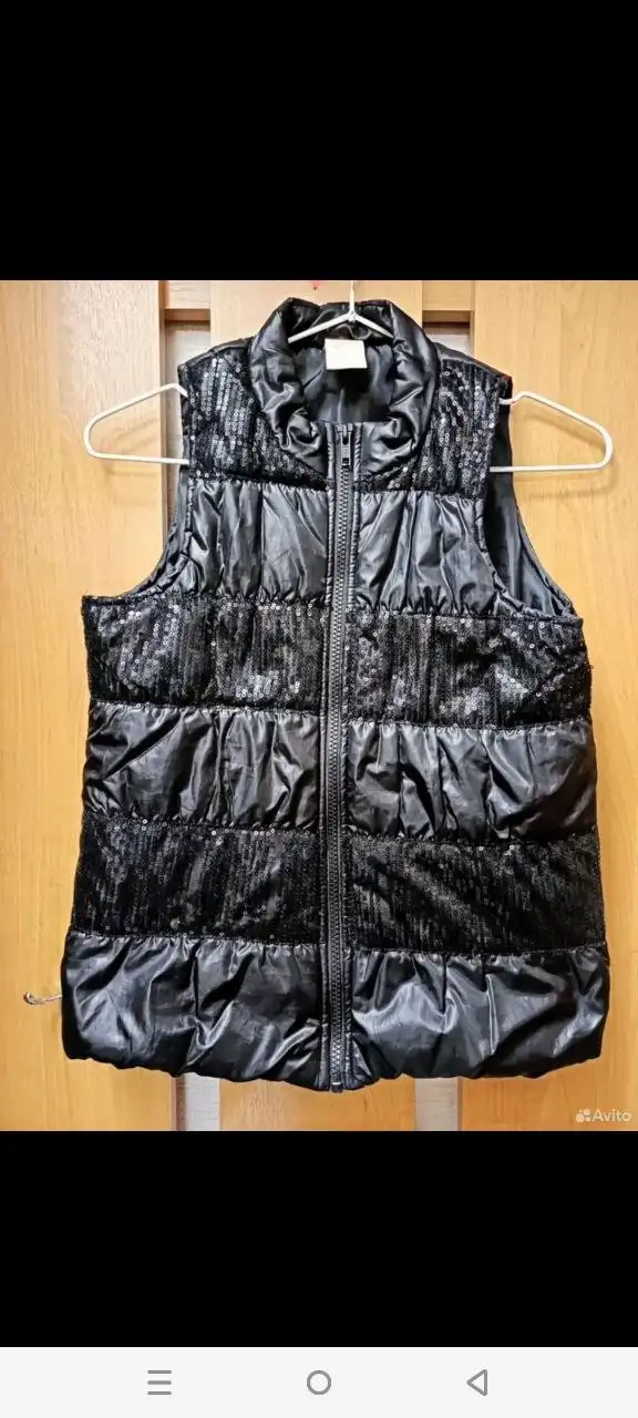 Демисезонный жилет на девочку размер 128 - Детская одежда (Одежда) в Ростов-на-Дону