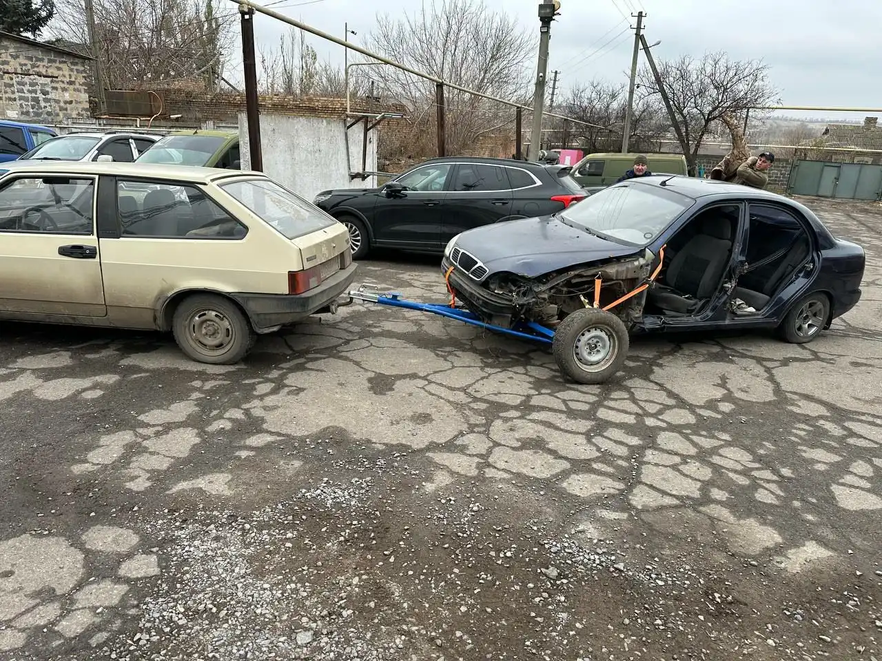 Автоподкат эвакуатор для буксировки автомобилей - Автоинструменты и оборудование (Запчасти) в Каменск-Шахтинский