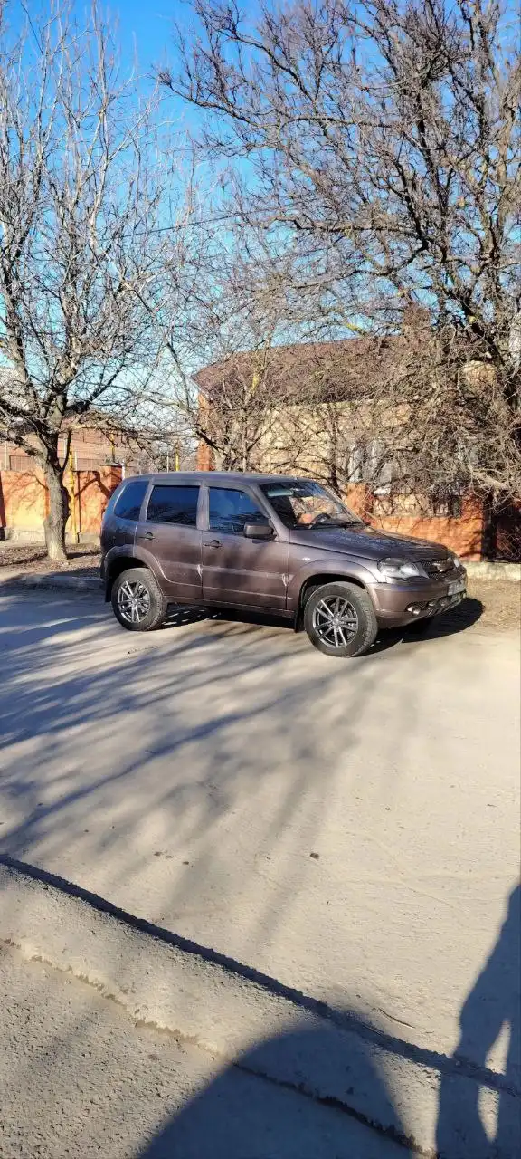 Шевроле Нива 2009 года с пробегом 236 648 км - Легковые автомобили (Авто) в Матвеев-Курган