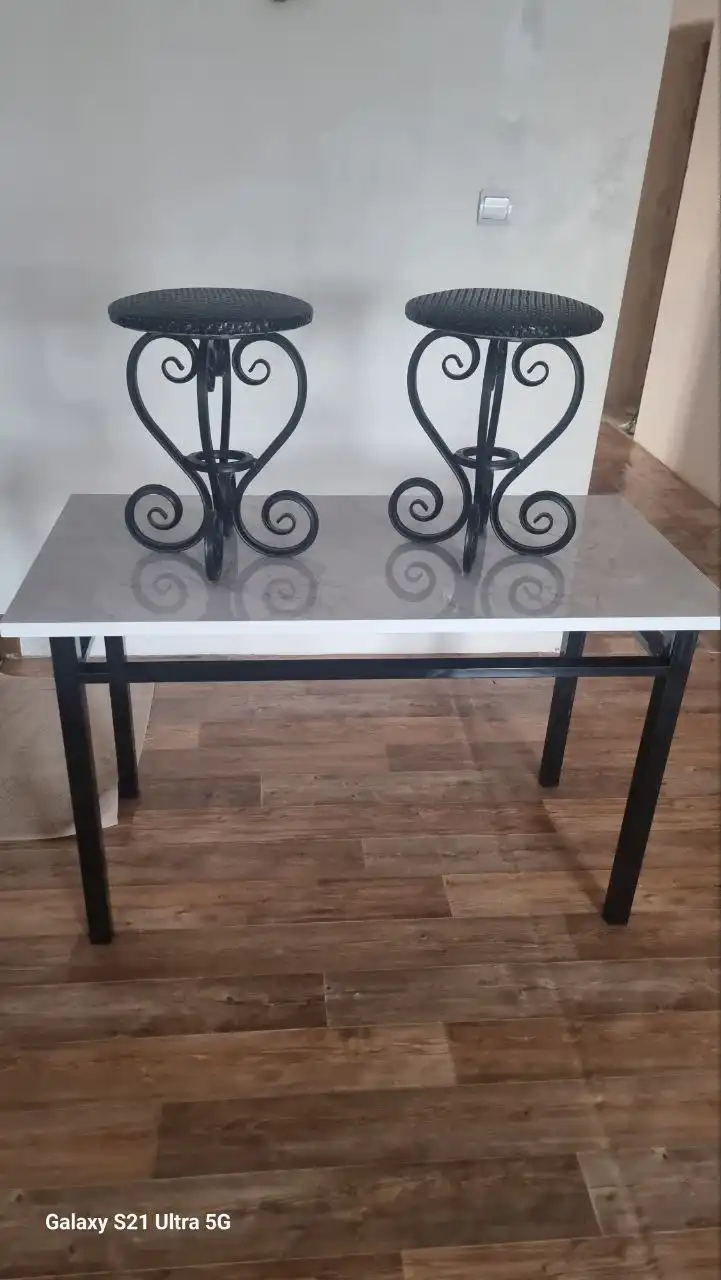 Продажа мебели: табуретки, столы, кровати - Мебель (Для дома и дачи) в Ростов-на-Дону