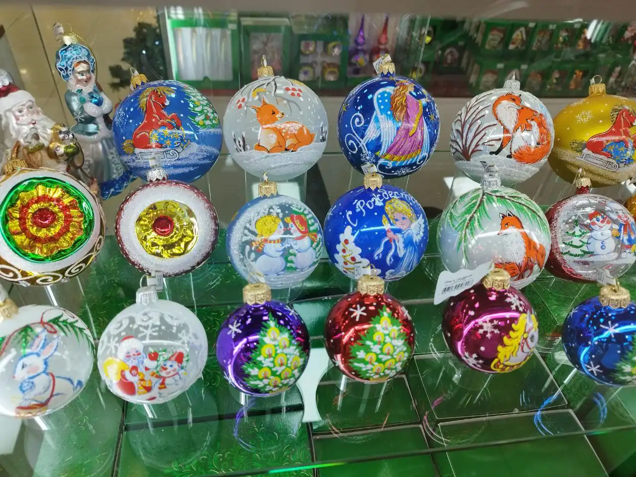 Стеклянные ёлочные игрушки