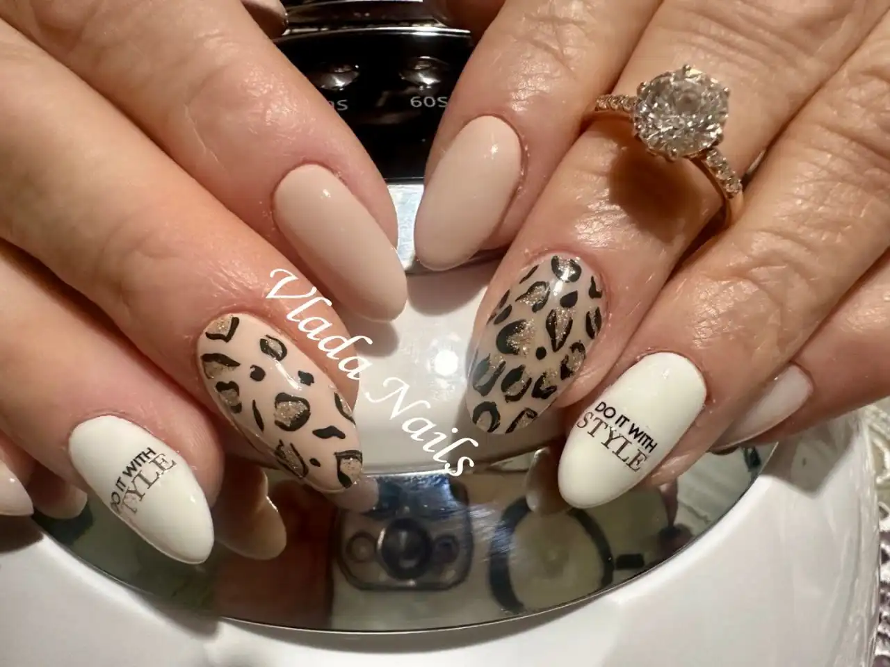 Маникюр с укреплением и покрытием