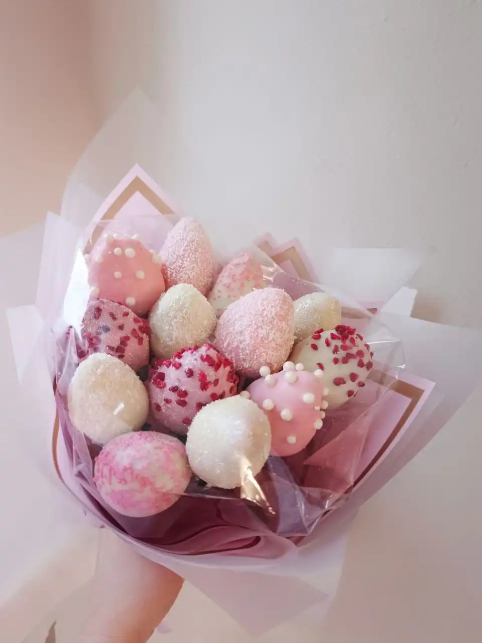 Предзаказ шоколадных букетов и наборов к Новому году