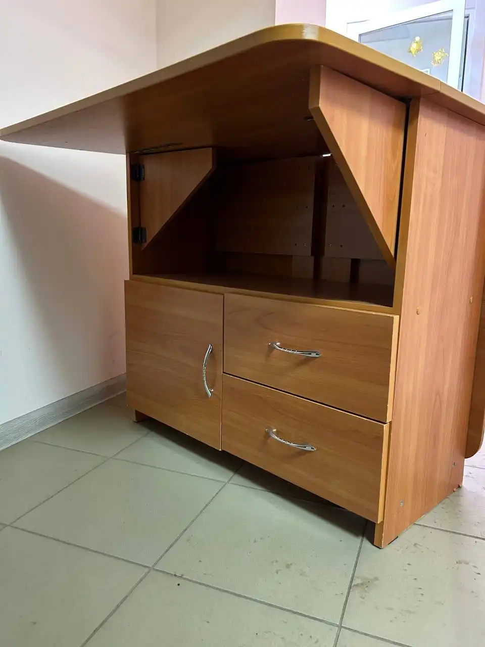 Стол книжка б/у в рабочем состоянии