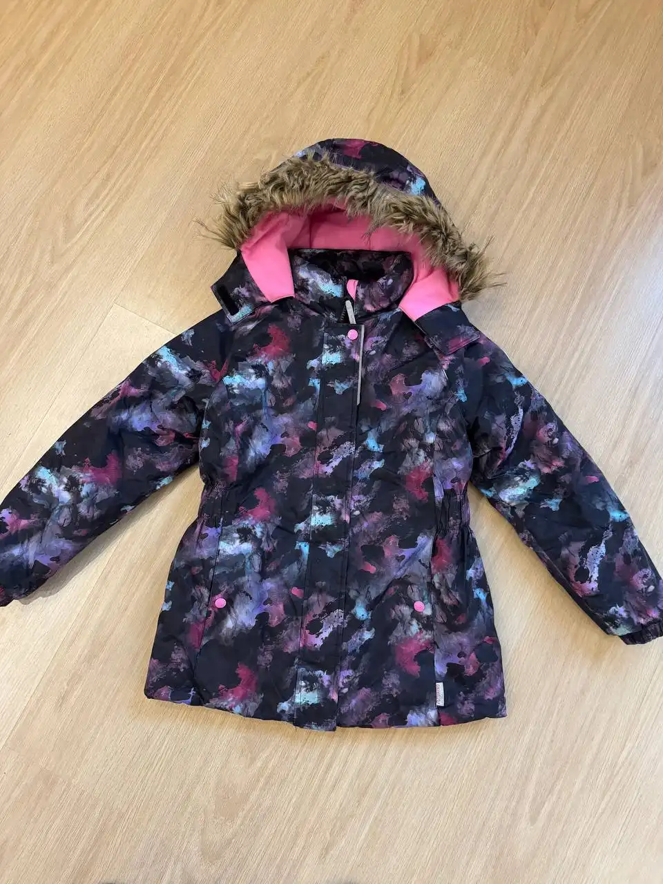 Продажа зимней куртки