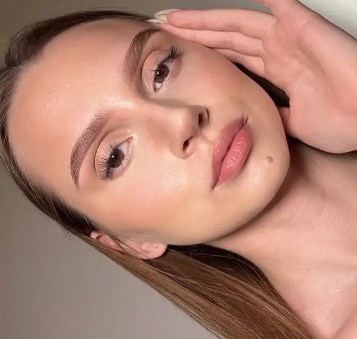 Красота бровей и ресниц