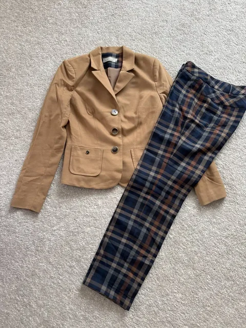 Костюм Burvin 46р и пуховик натуральный - Барахолка в Чебоксары