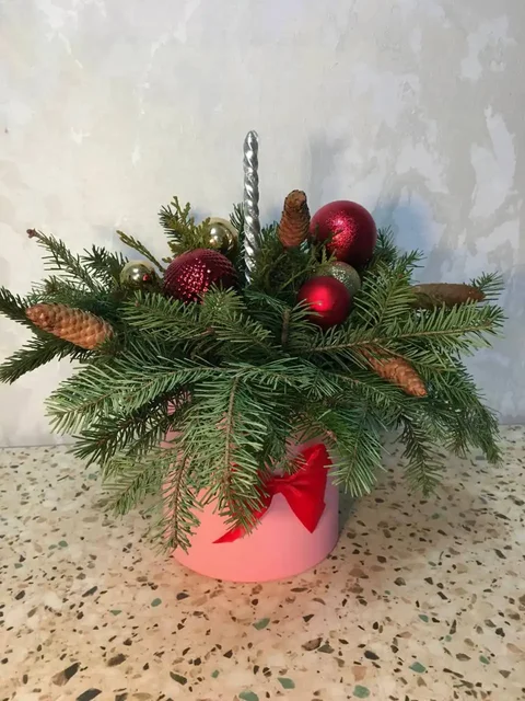 Композиции из живой и искусственной ели - Барахолка в Чебоксары