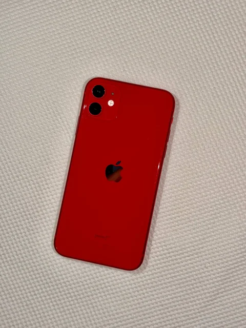 iPhone 11 64 ГБ красный с заменой аккумулятора - Электроника в Чебоксары