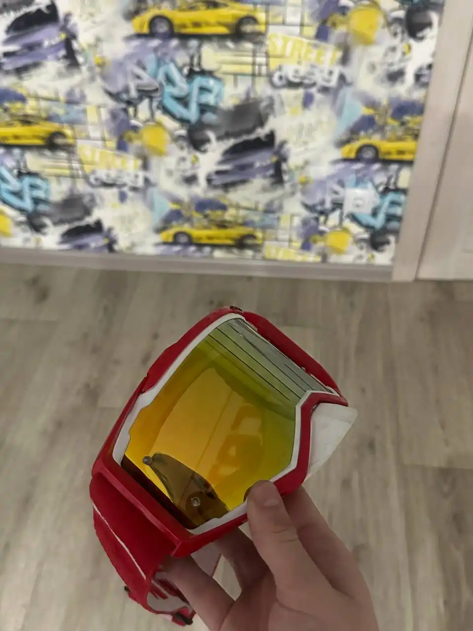 Шлем велосипедный M с очками в подарок