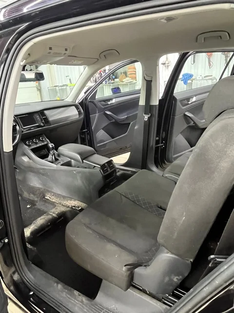 Профессиональная химчистка салона автомобиля в Чебоксарах - Автоуслуги в Чебоксары