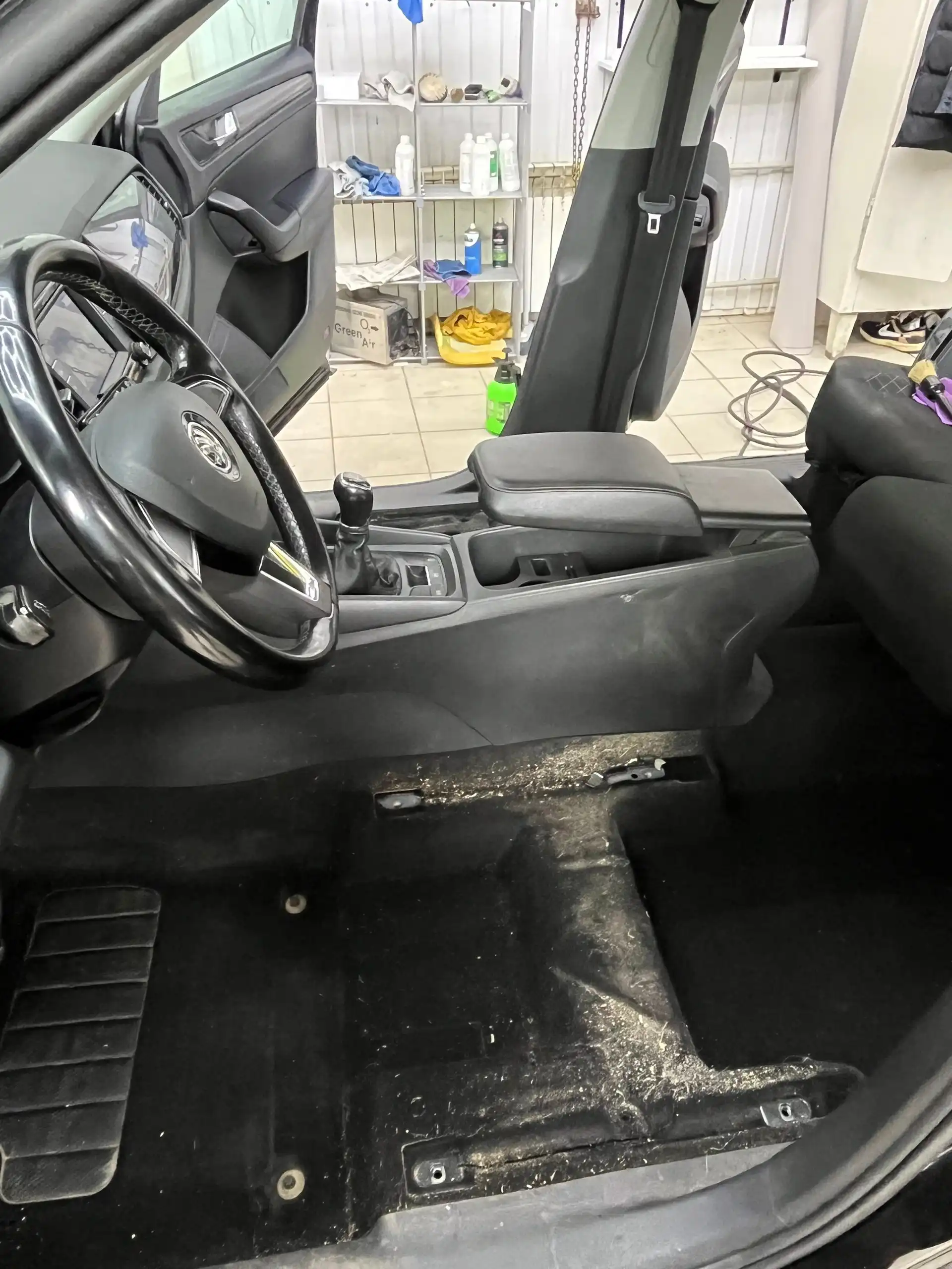 Профессиональная химчистка салона автомобиля в Чебоксарах - Автомобильные услуги (Услуги) в Чебоксары