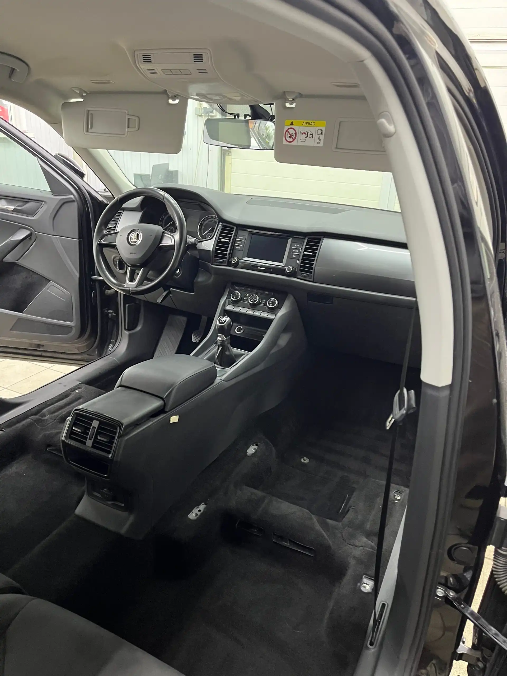 Профессиональная химчистка салона автомобиля в Чебоксарах - Автомобильные услуги (Услуги) в Чебоксары