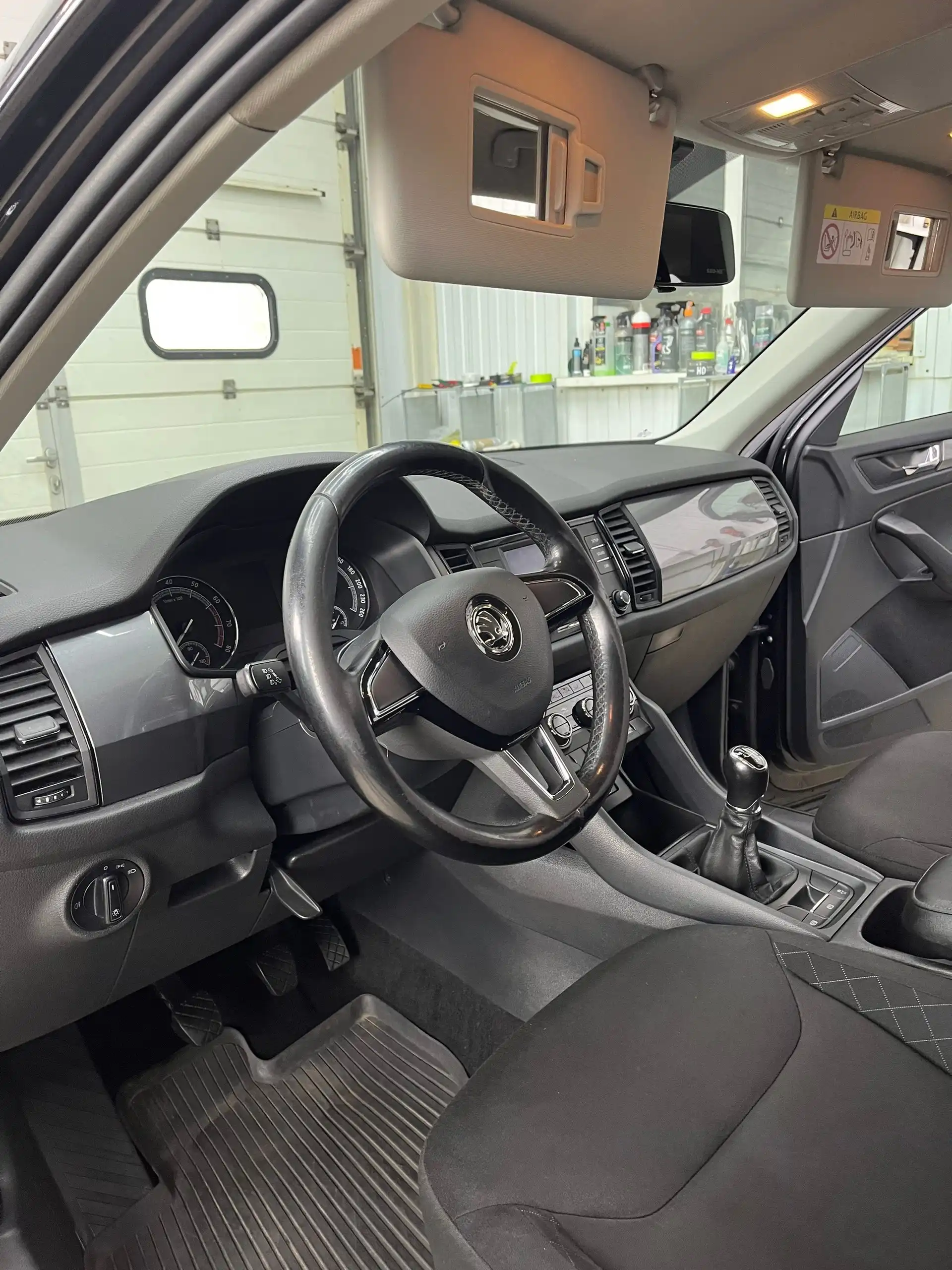 Профессиональная химчистка салона автомобиля в Чебоксарах - Автомобильные услуги (Услуги) в Чебоксары