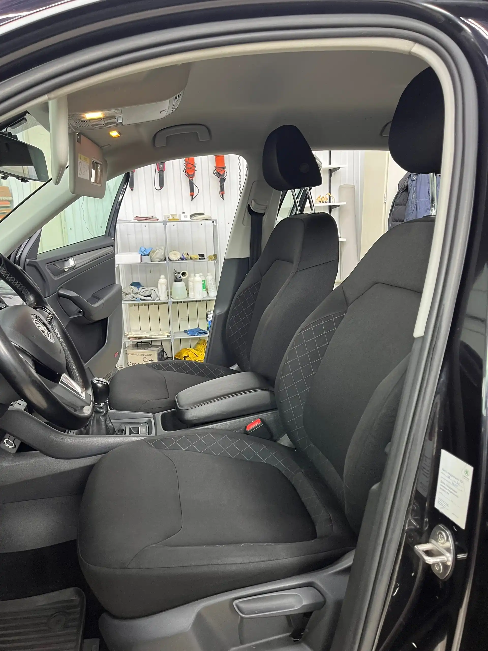 Профессиональная химчистка салона автомобиля в Чебоксарах - Автомобильные услуги (Услуги) в Чебоксары