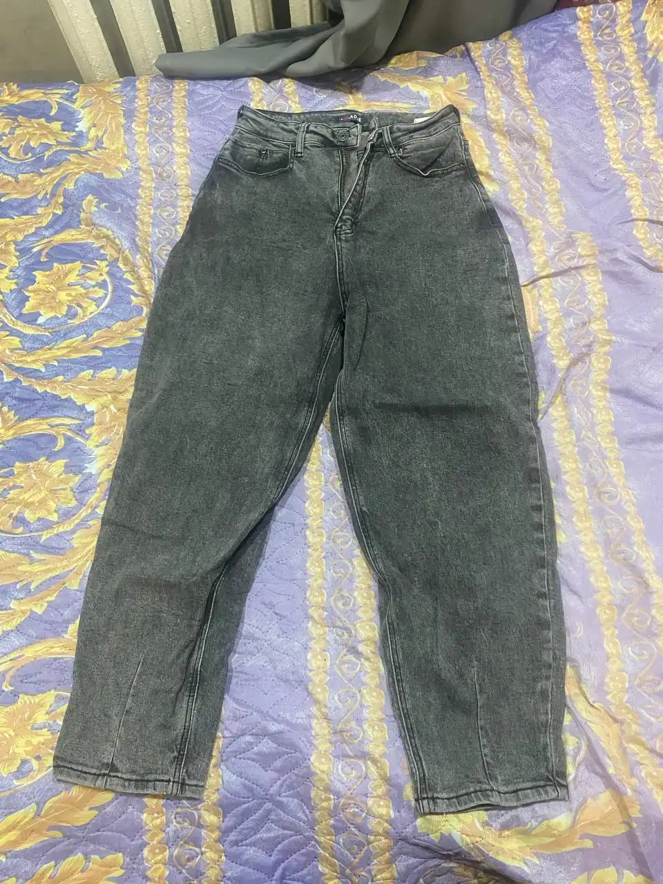 Продам джинсы размер 28 - Джинсы (Одежда) в Чебоксары