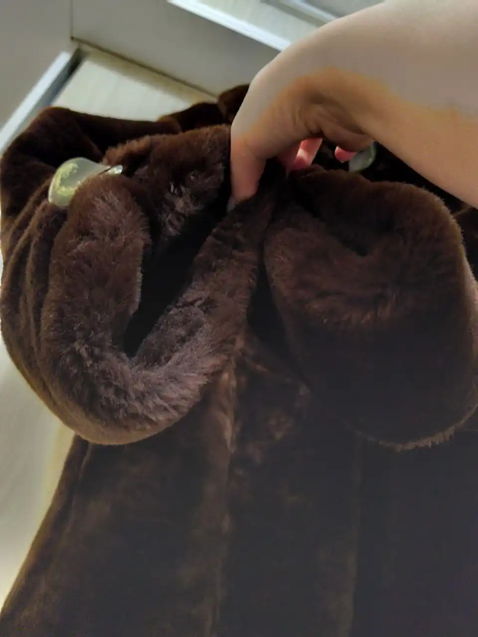 Продажа шубы из натурального мутона - Верхняя одежда (Одежда) в Чебоксары