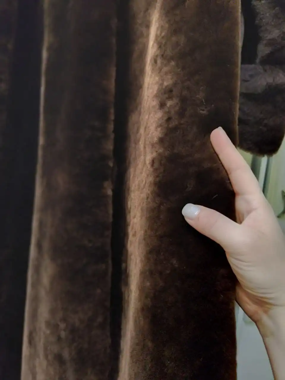 Продажа шубы из натурального мутона - Верхняя одежда (Одежда) в Чебоксары