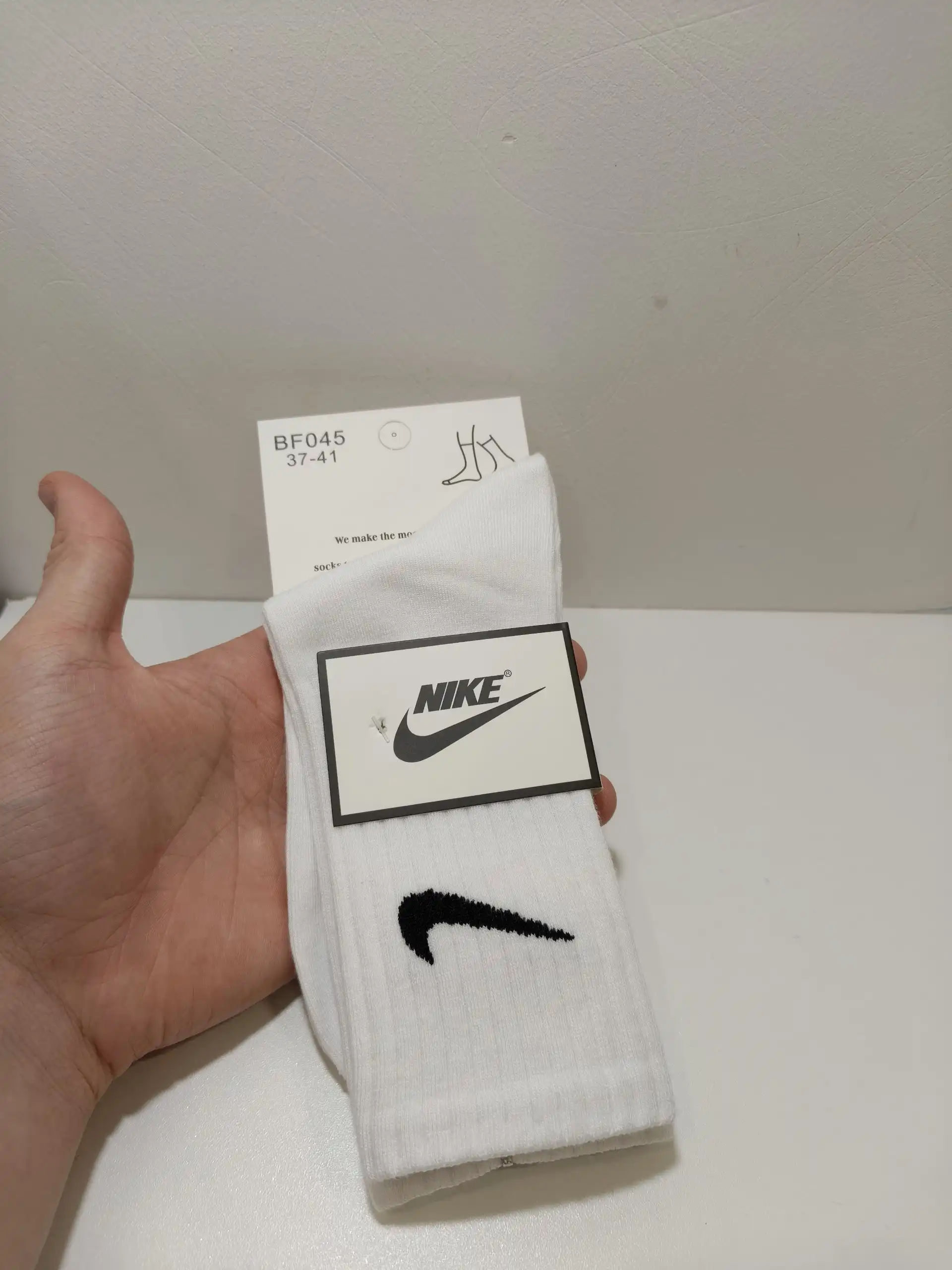 Продажа носков Nike белых размера 37-41 - Носки (Одежда) в Чебоксары