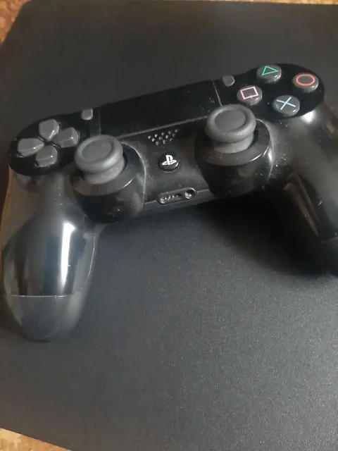 Продам PlayStation 4 slim с играми и аксессуарами - Электроника в Чебоксары