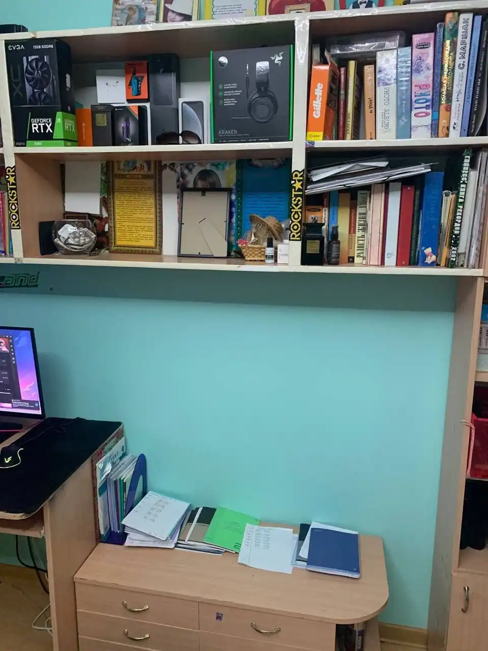 Продажа полок и стола - Барахолка в Чебоксары