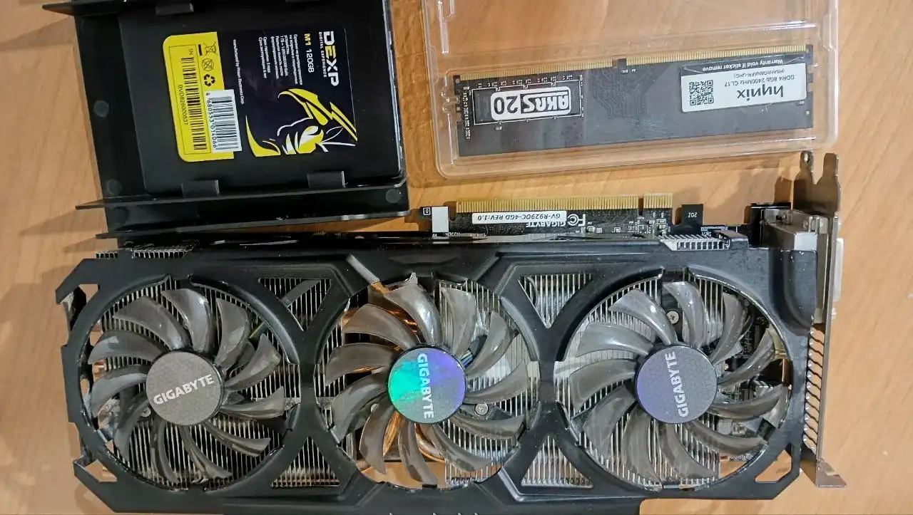 Продажа компьютерных комплектующих: видеокарта, оперативная память, SSD - Компьютерные комплектующие (Электроника) в Чебоксары