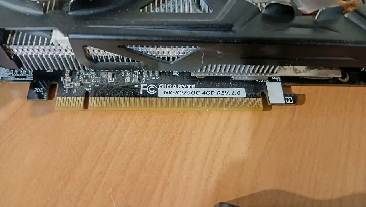 Продажа компьютерных комплектующих: видеокарта, оперативная память, SSD - Компьютерные комплектующие (Электроника) в Чебоксары