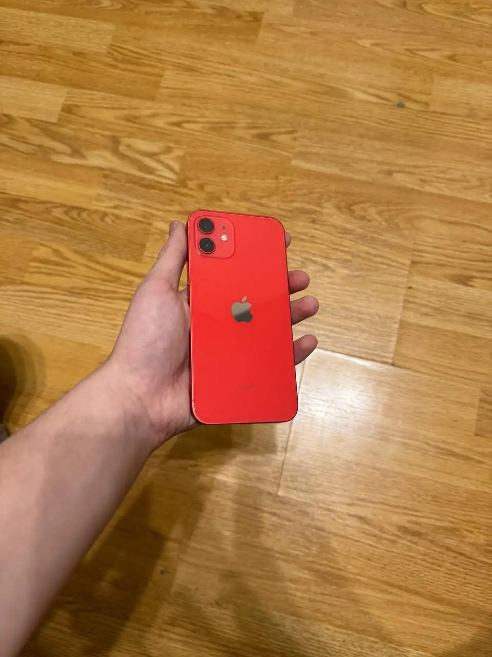 iPhone 12 128 GB Product Red с потёками под стеклом - Смартфоны и телефоны (Электроника) в Чебоксары