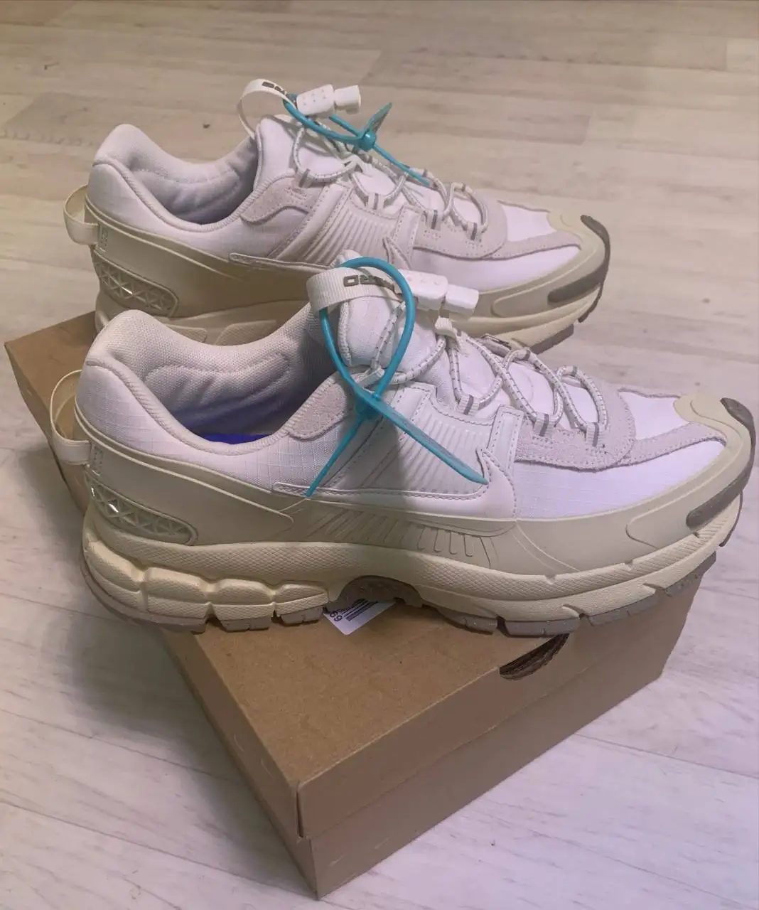 Кроссовки Nike Zoom Vomero Roam оригинал - Обувь (Одежда) в Чебоксары